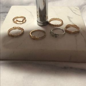 Lot of 6 rings